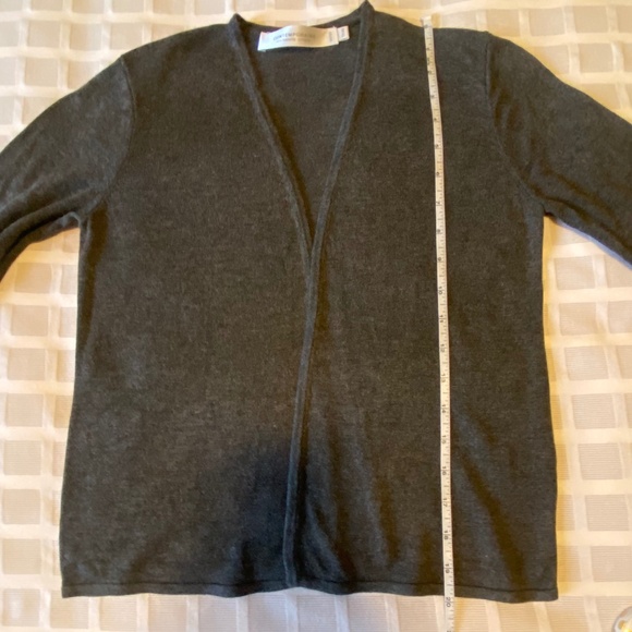 Charcoal Grey Cardigan Contemporaine from Simons Excellent Condition - Picture 8 of 9